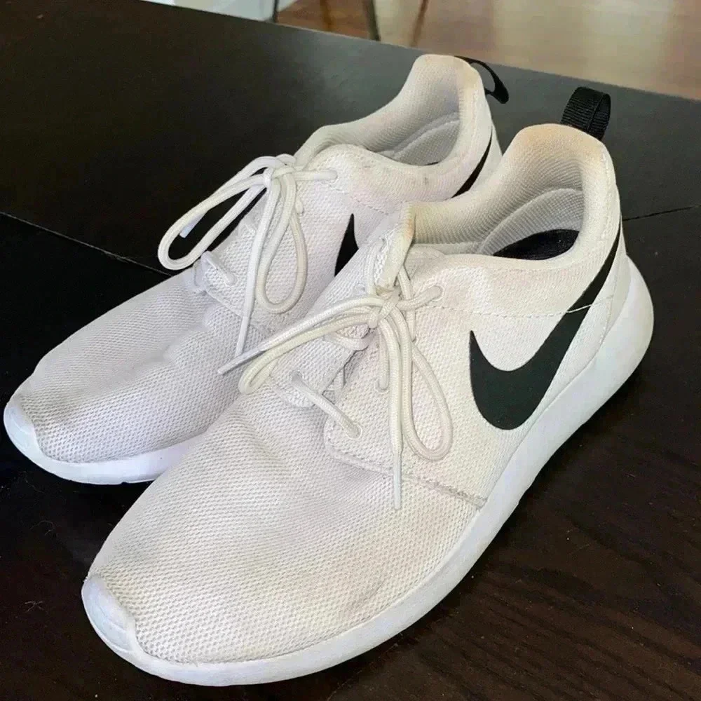 ✅Nike Tanjun Sneakers